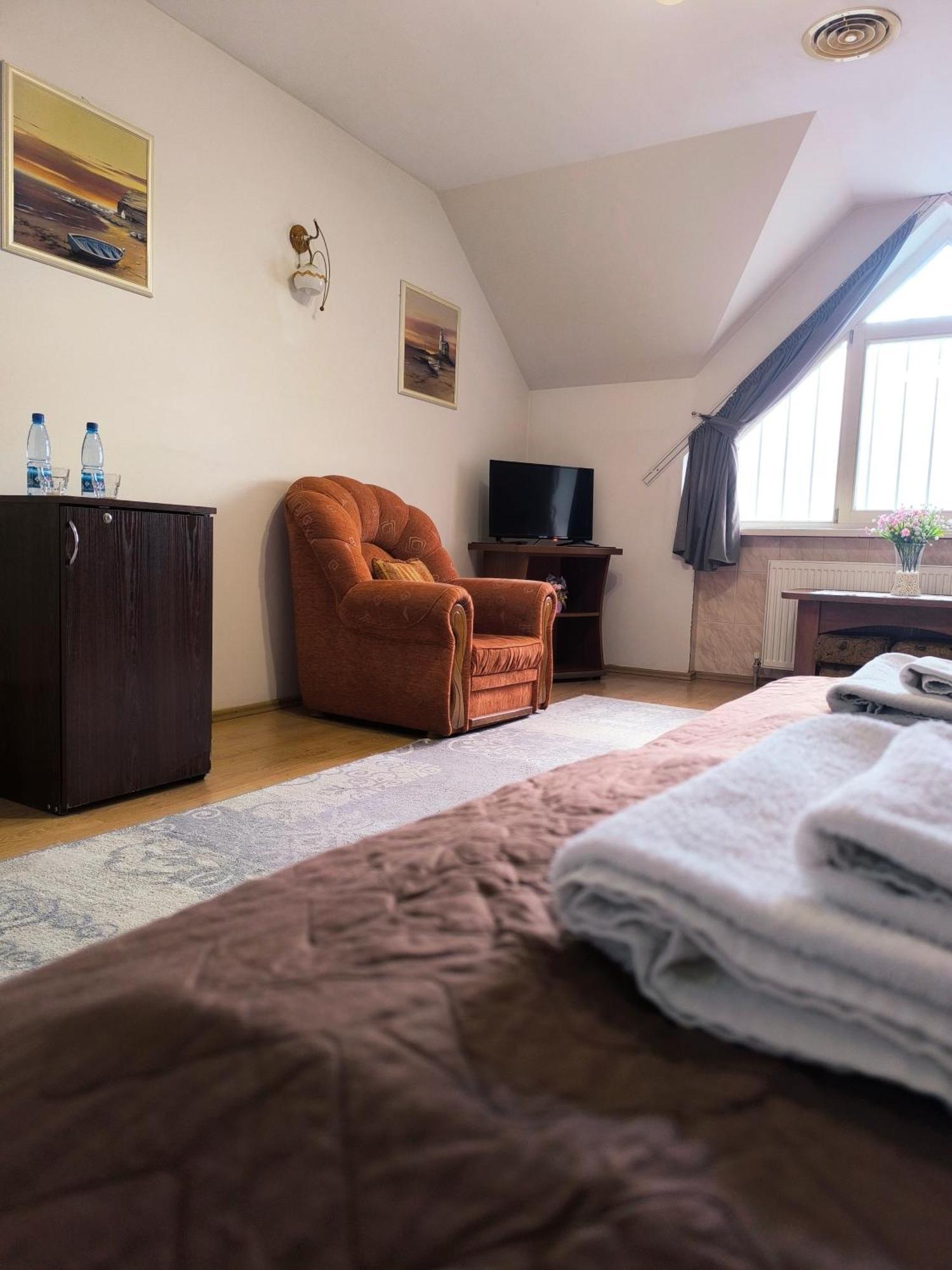 Hotel Delfin Мукачево Номер фото