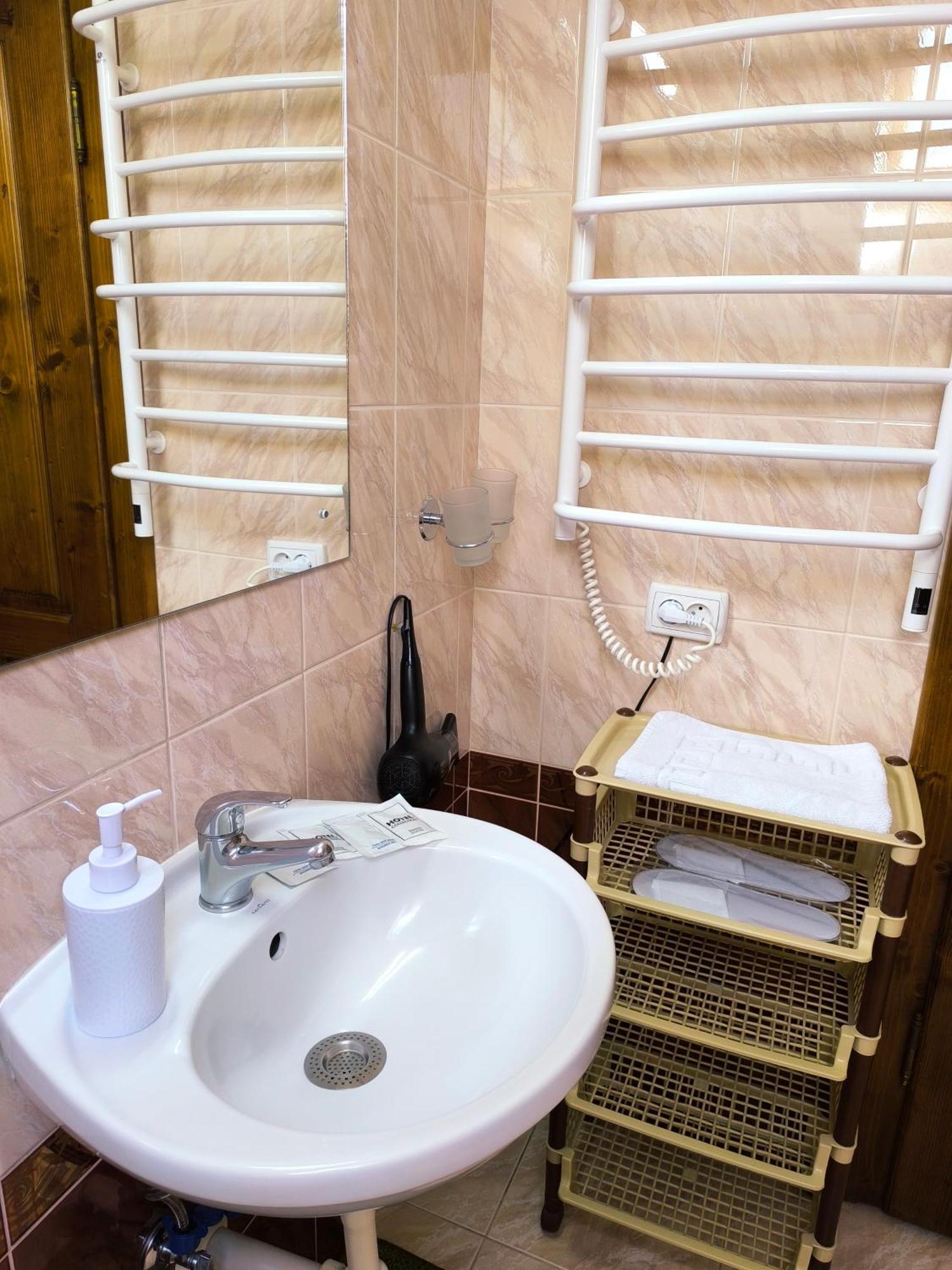 Hotel Delfin Мукачево Номер фото