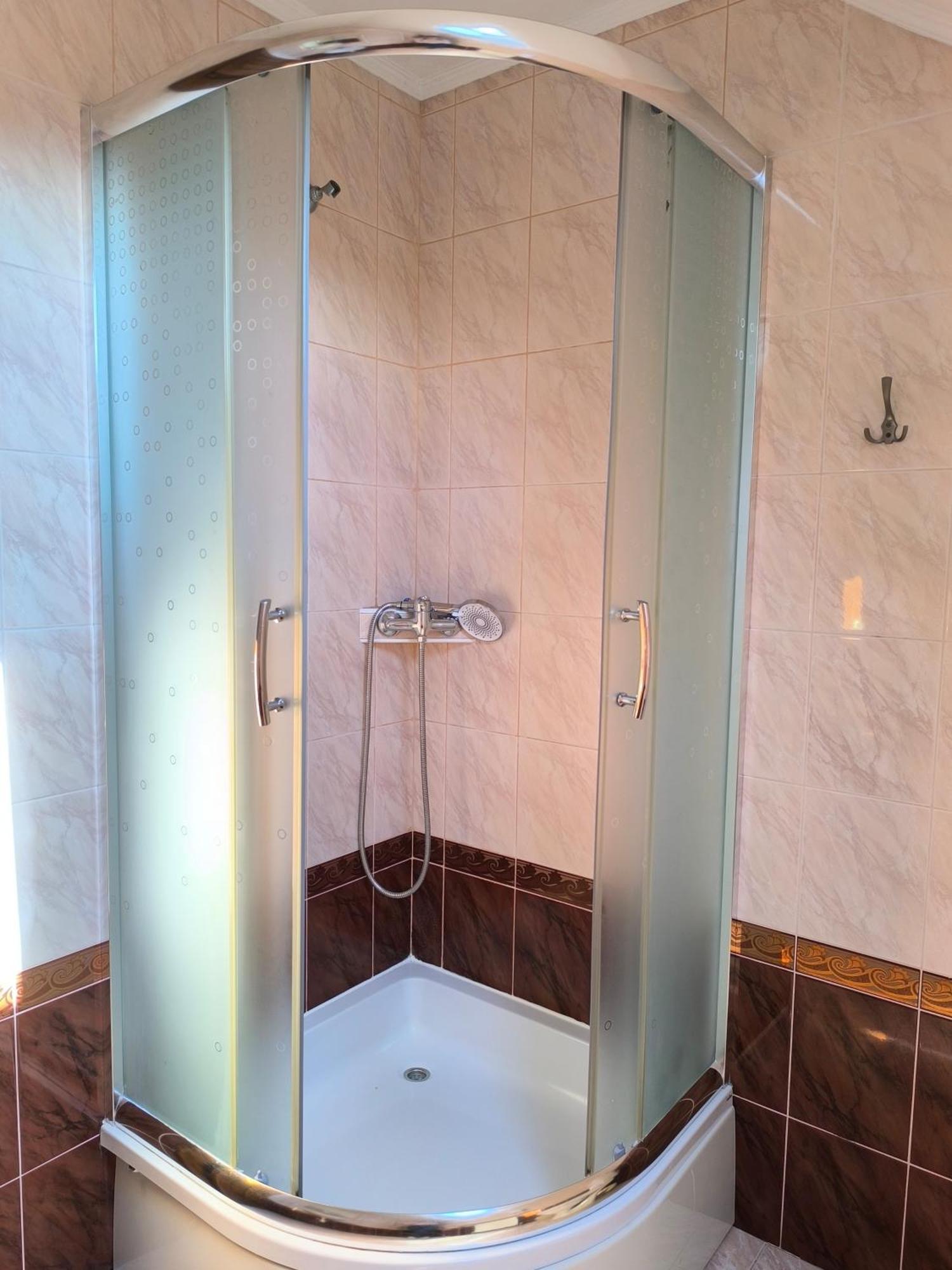 Hotel Delfin Мукачево Екстер'єр фото